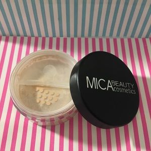 Mica Cosmetics mineral foundation Lady Godiva